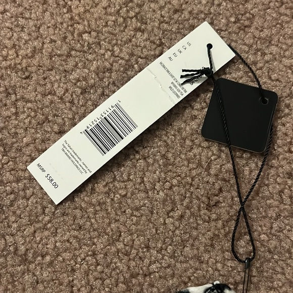 Tahari leopard pajama set size small - Picture 3 of 4